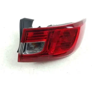 feu arriere renault clio 4 2012 droit